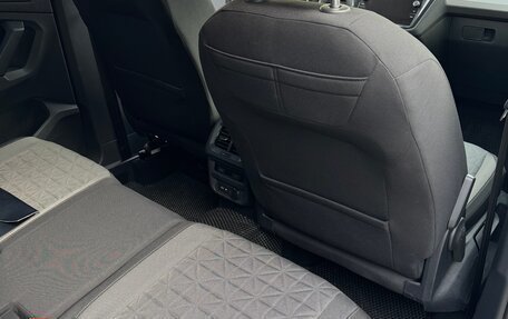 Volkswagen Tiguan II, 2021 год, 2 700 000 рублей, 12 фотография