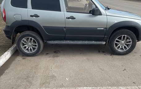 Chevrolet Niva I рестайлинг, 2011 год, 280 000 рублей, 6 фотография