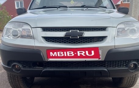 Chevrolet Niva I рестайлинг, 2011 год, 280 000 рублей, 3 фотография