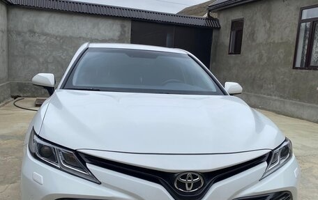 Toyota Camry, 2019 год, 2 550 000 рублей, 7 фотография