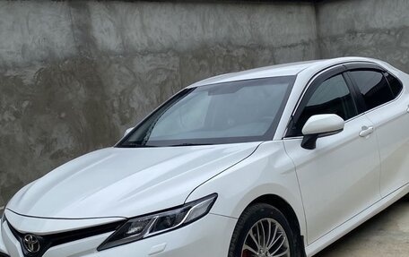 Toyota Camry, 2019 год, 2 550 000 рублей, 5 фотография