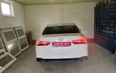 Toyota Camry, 2019 год, 2 550 000 рублей, 3 фотография