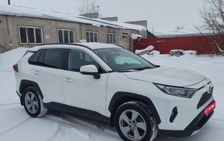 Toyota RAV4, 2020 год, 2 650 000 рублей, 1 фотография