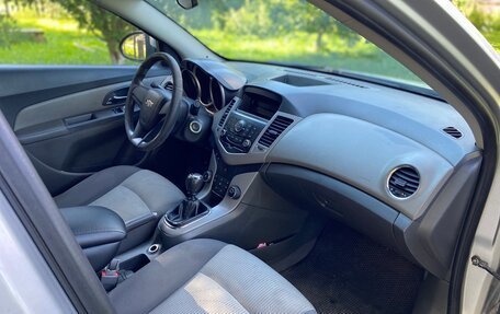 Chevrolet Cruze II, 2010 год, 477 000 рублей, 8 фотография