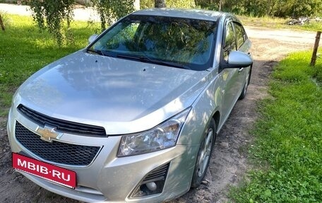 Chevrolet Cruze II, 2010 год, 477 000 рублей, 3 фотография