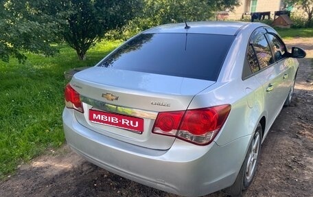 Chevrolet Cruze II, 2010 год, 477 000 рублей, 5 фотография