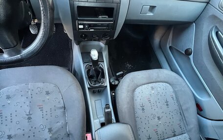 Skoda Fabia I, 2001 год, 170 000 рублей, 11 фотография