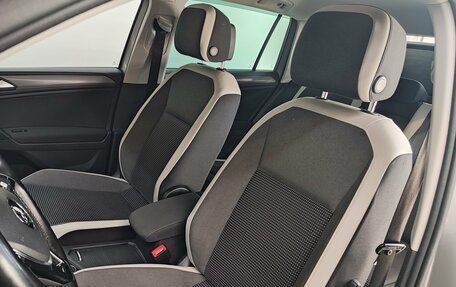 Volkswagen Tiguan II, 2020 год, 2 890 000 рублей, 16 фотография