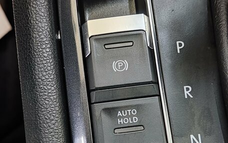 Volkswagen Tiguan II, 2020 год, 2 890 000 рублей, 25 фотография