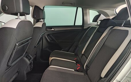 Volkswagen Tiguan II, 2020 год, 2 890 000 рублей, 17 фотография