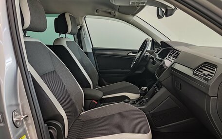 Volkswagen Tiguan II, 2020 год, 2 890 000 рублей, 20 фотография