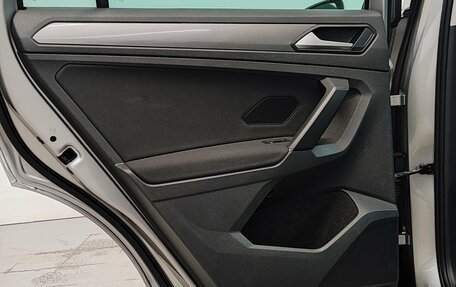 Volkswagen Tiguan II, 2020 год, 2 890 000 рублей, 33 фотография