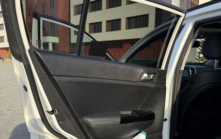 KIA Sportage IV рестайлинг, 2018 год, 2 500 000 рублей, 17 фотография