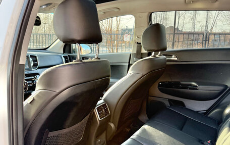 KIA Sportage IV рестайлинг, 2018 год, 2 500 000 рублей, 15 фотография