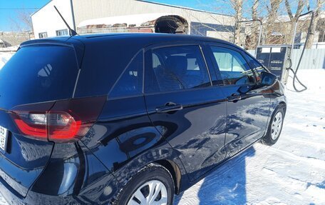 Honda Fit, 2022 год, 1 470 000 рублей, 3 фотография