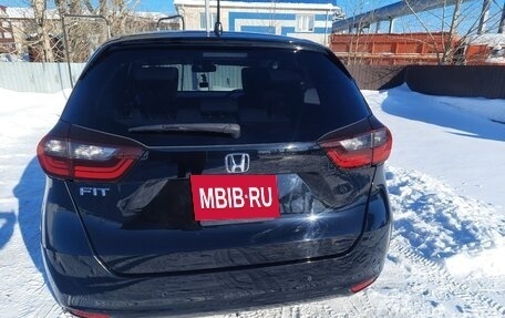 Honda Fit, 2022 год, 1 470 000 рублей, 2 фотография