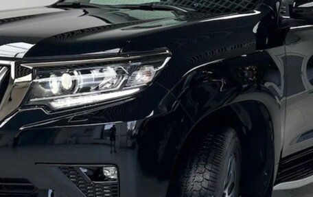 Toyota Land Cruiser Prado 150 рестайлинг 2, 2021 год, 6 750 000 рублей, 1 фотография