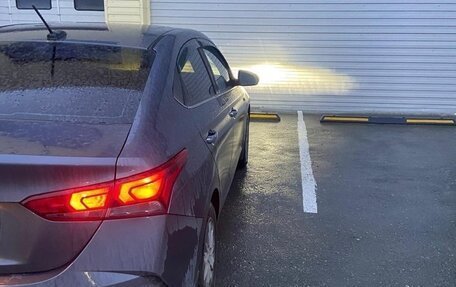 Hyundai Solaris II рестайлинг, 2021 год, 1 770 000 рублей, 4 фотография