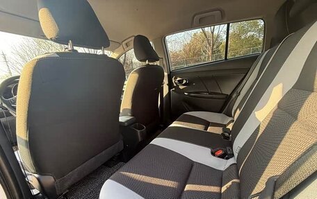 Toyota Yaris XP150 рестайлинг, 2022 год, 1 190 000 рублей, 9 фотография