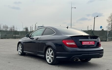 Mercedes-Benz C-Класс, 2012 год, 1 350 000 рублей, 1 фотография