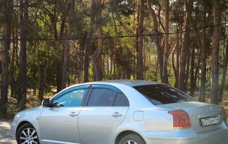 Toyota Avensis III рестайлинг, 2004 год, 745 000 рублей, 7 фотография