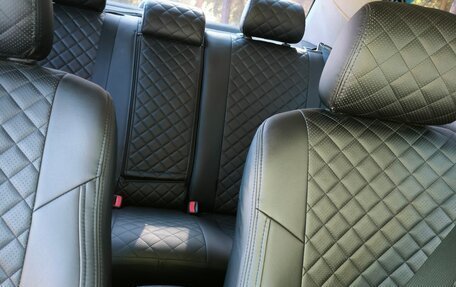 Toyota Avensis III рестайлинг, 2004 год, 745 000 рублей, 10 фотография