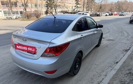 Hyundai Solaris II рестайлинг, 2012 год, 585 000 рублей, 3 фотография