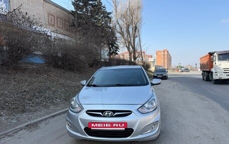 Hyundai Solaris II рестайлинг, 2012 год, 585 000 рублей, 7 фотография