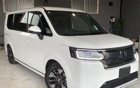 Honda Stepwgn, 2022 год, 2 355 000 рублей, 3 фотография