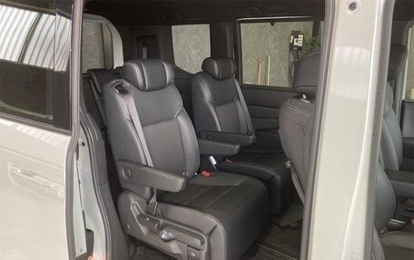 Honda Stepwgn, 2022 год, 2 355 000 рублей, 11 фотография