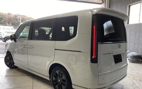 Honda Stepwgn, 2022 год, 2 355 000 рублей, 9 фотография