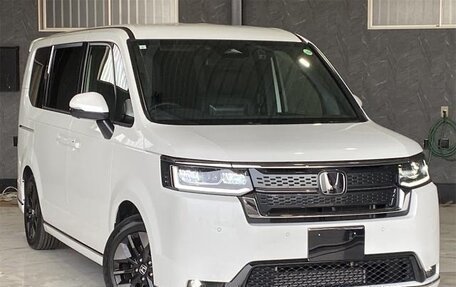 Honda Stepwgn, 2022 год, 2 355 000 рублей, 2 фотография