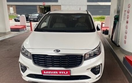 KIA Carnival III, 2019 год, 3 300 000 рублей, 1 фотография