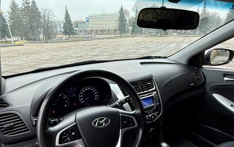 Hyundai Solaris II рестайлинг, 2012 год, 825 000 рублей, 6 фотография