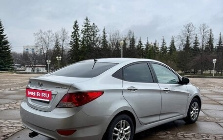 Hyundai Solaris II рестайлинг, 2012 год, 825 000 рублей, 3 фотография