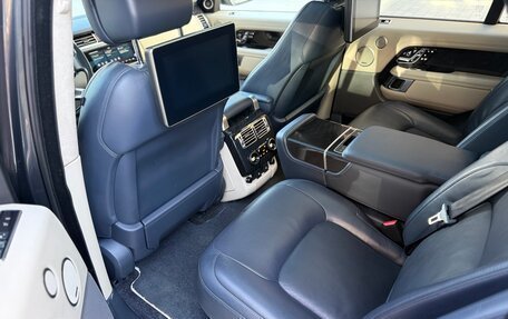 Land Rover Range Rover IV рестайлинг, 2018 год, 7 500 000 рублей, 15 фотография