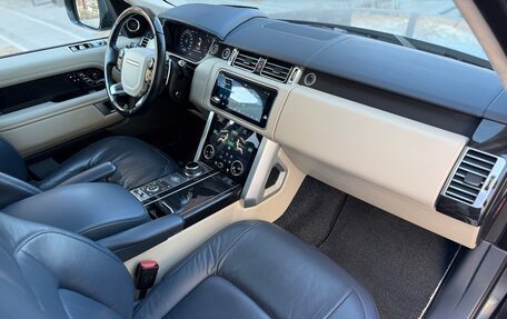 Land Rover Range Rover IV рестайлинг, 2018 год, 7 500 000 рублей, 10 фотография