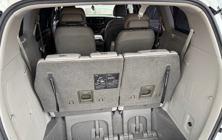 KIA Carnival III, 2019 год, 3 300 000 рублей, 9 фотография