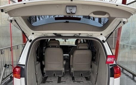 KIA Carnival III, 2019 год, 3 300 000 рублей, 7 фотография