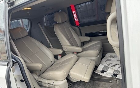 KIA Carnival III, 2019 год, 3 300 000 рублей, 8 фотография