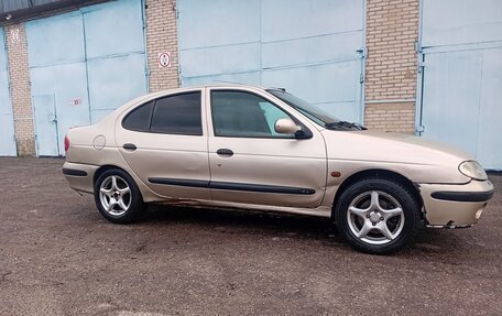 Renault Megane II, 2001 год, 390 000 рублей, 3 фотография
