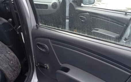 Renault Logan I, 2013 год, 270 000 рублей, 9 фотография