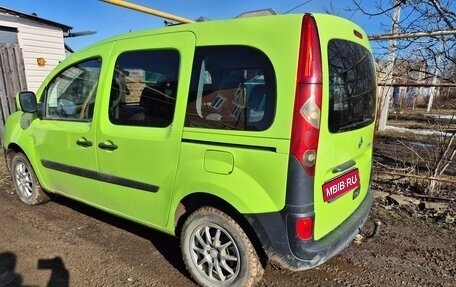 Renault Kangoo II рестайлинг, 2008 год, 500 000 рублей, 1 фотография