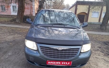 Chrysler Voyager IV, 2002 год, 400 000 рублей, 1 фотография