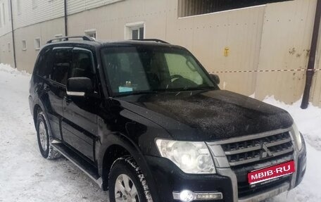 Mitsubishi Pajero IV, 2015 год, 2 100 000 рублей, 1 фотография