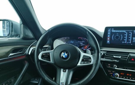 BMW 5 серия, 2019 год, 4 430 000 рублей, 13 фотография