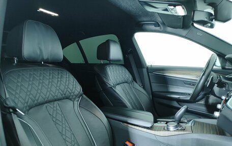 BMW 5 серия, 2019 год, 4 430 000 рублей, 26 фотография