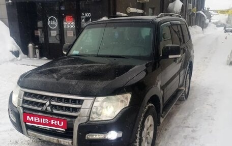 Mitsubishi Pajero IV, 2015 год, 2 100 000 рублей, 3 фотография