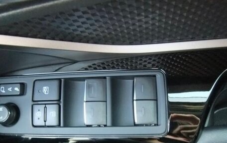 Toyota C-HR I рестайлинг, 2022 год, 1 950 000 рублей, 16 фотография