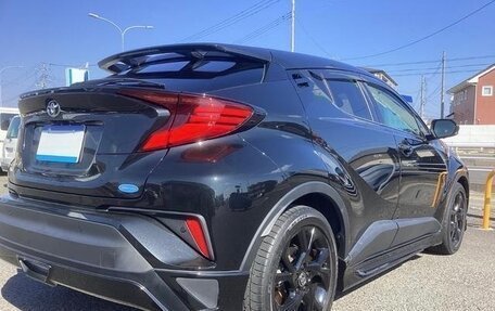 Toyota C-HR I рестайлинг, 2022 год, 1 950 000 рублей, 7 фотография